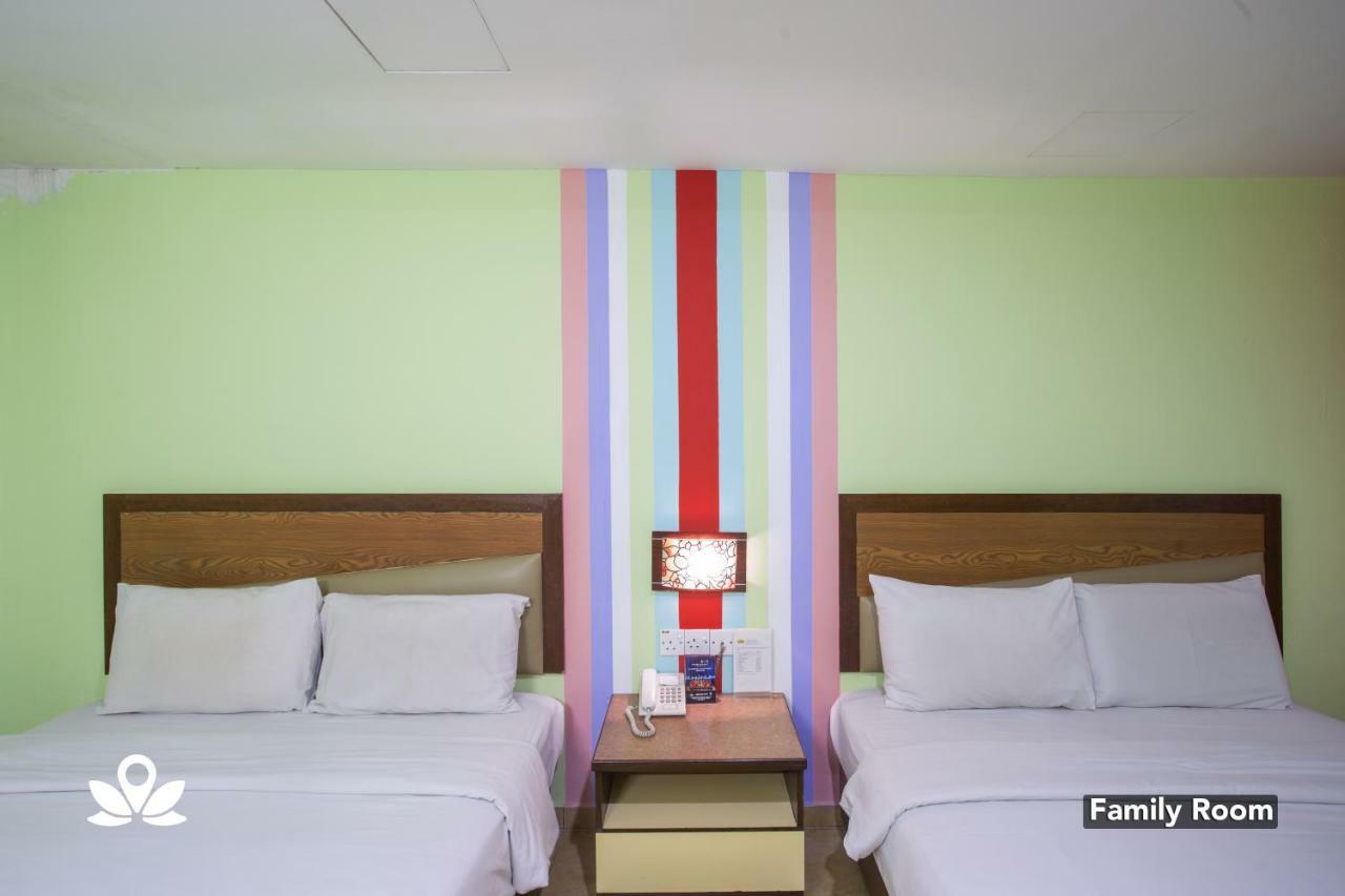 Hotel Weilia Malacca Exterior photo